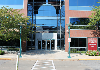 Photo of clinic building Neighborhood Health at Sequoia 1