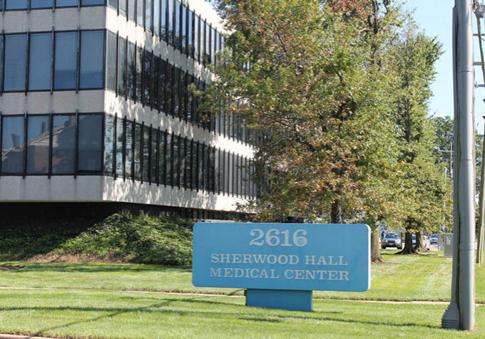 Photo of clinic building Neighborhood Health at Sherwood Hall Lane